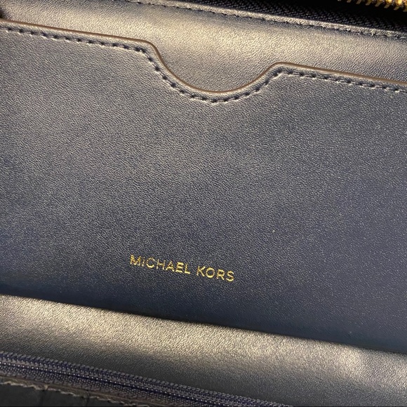 Michael Kors Jet Set wallet - Picture 7 of 10